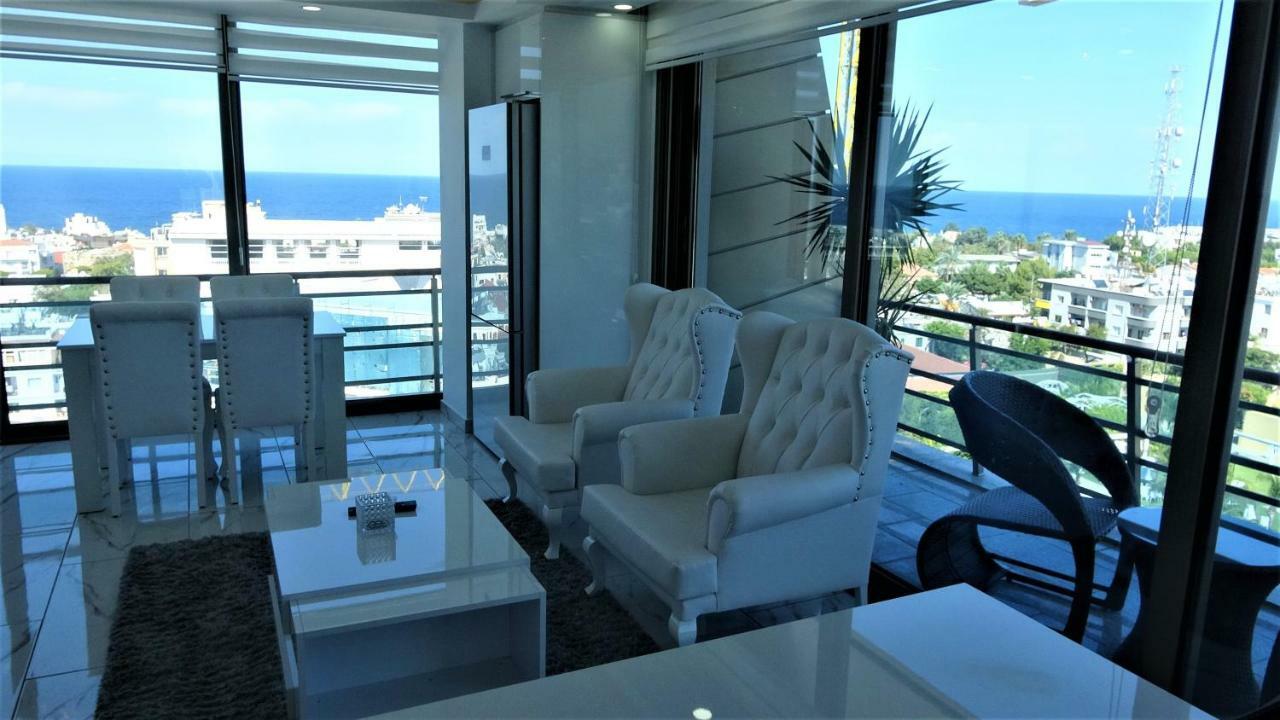 Aquamarine Luxury Residence ไคริเนีย ภายนอก รูปภาพ