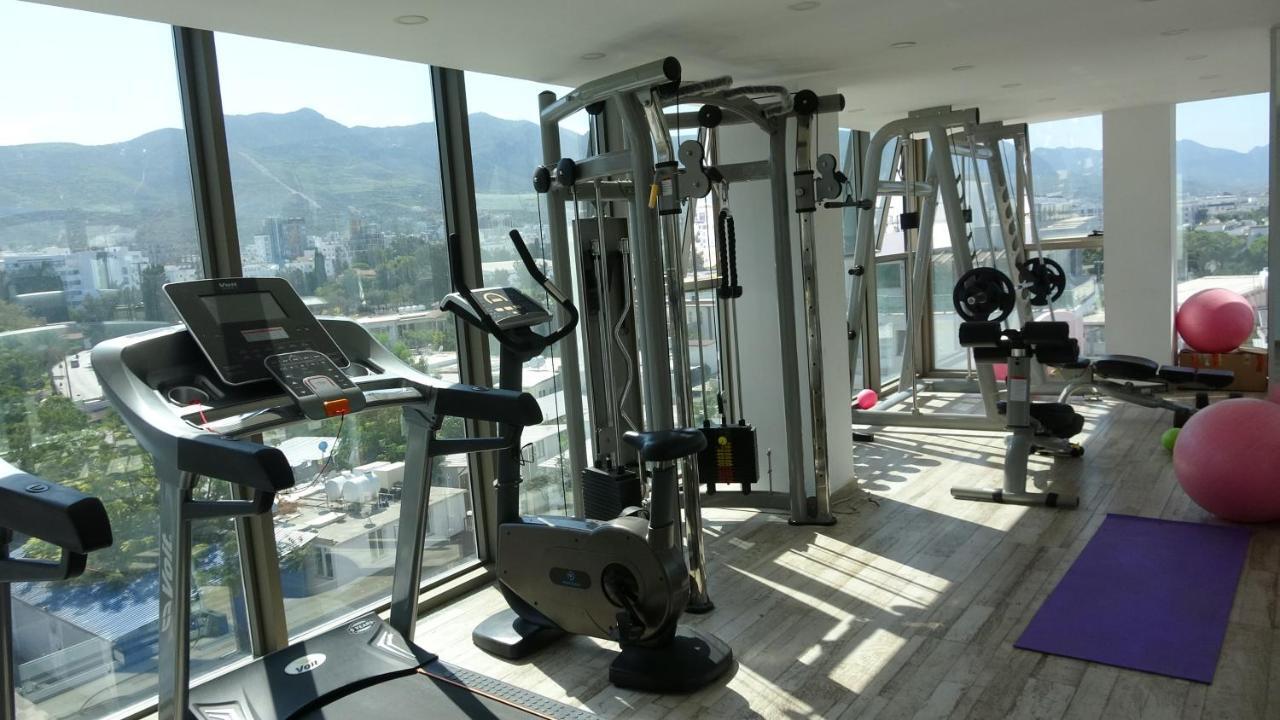 Aquamarine Luxury Residence ไคริเนีย ภายนอก รูปภาพ